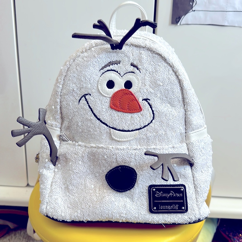 Loungefly Olaf Backpack